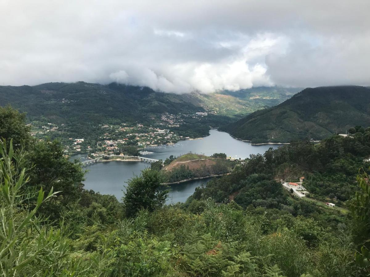 Апартаменты Casa De Casarelhos - Vistas Rio, Campo E Montanha - Lareira Герес Экстерьер фото