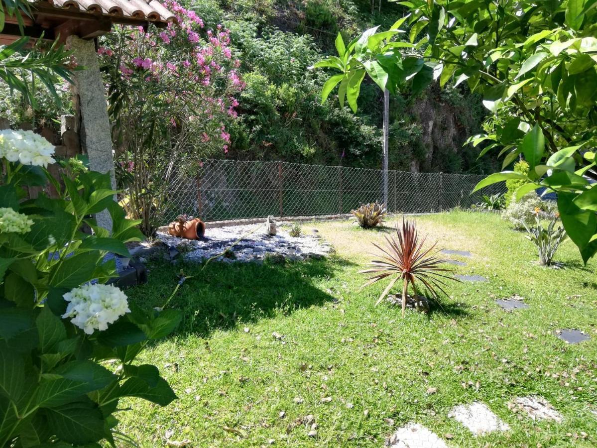 Апартаменты Casa De Casarelhos - Vistas Rio, Campo E Montanha - Lareira Герес Экстерьер фото
